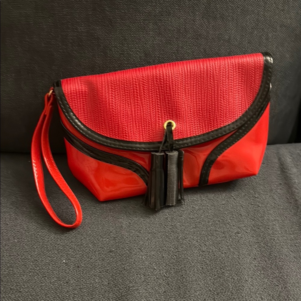 Elizabeth Arden Red and Black Wristlet